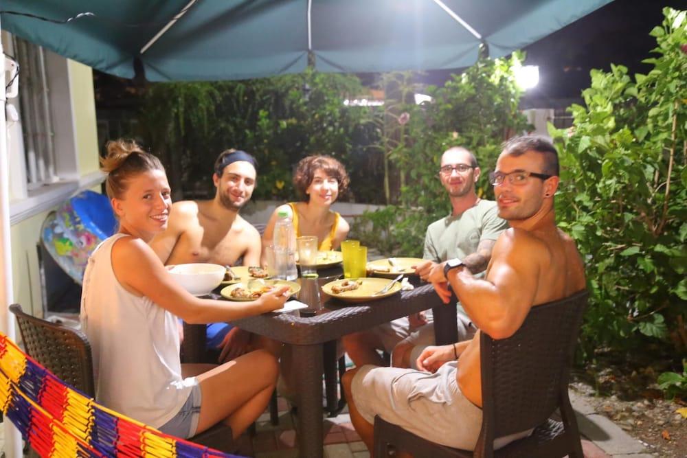 Dee Guesthouse White Sands Đảo Mactan Ngoại thất bức ảnh