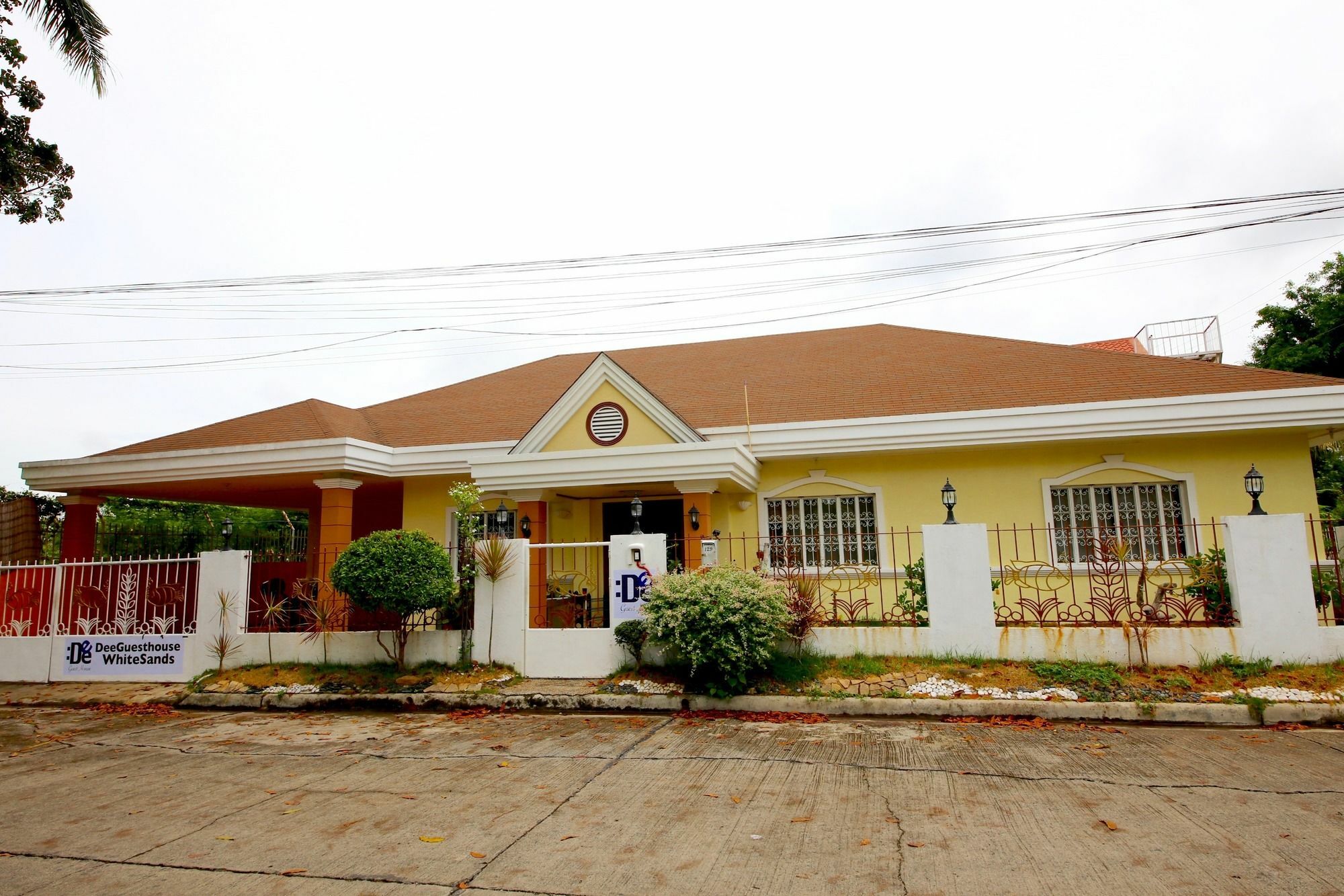 Dee Guesthouse White Sands Đảo Mactan Ngoại thất bức ảnh