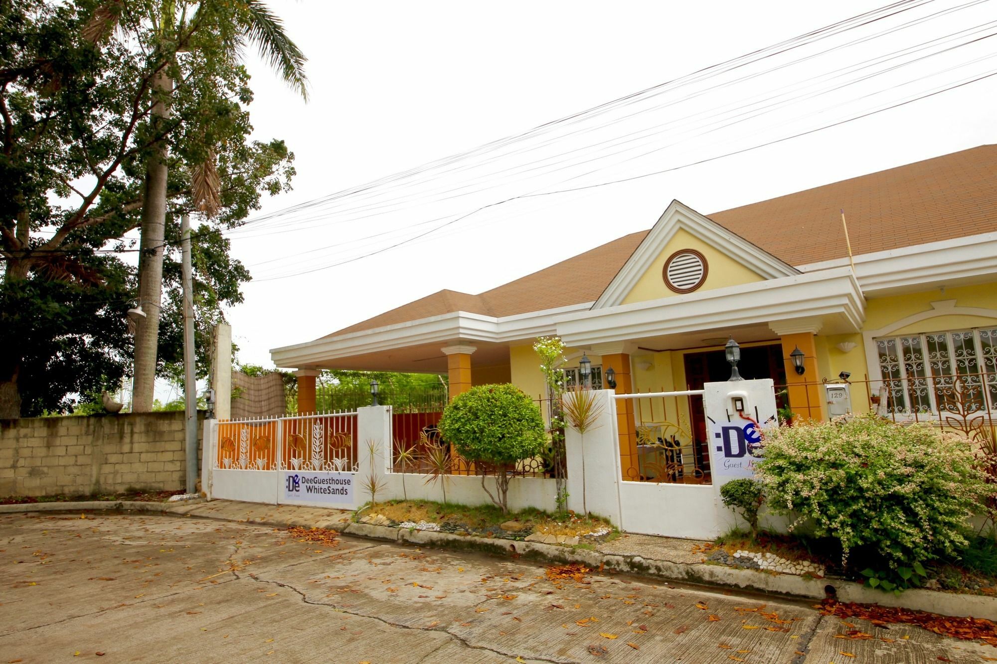 Dee Guesthouse White Sands Đảo Mactan Ngoại thất bức ảnh